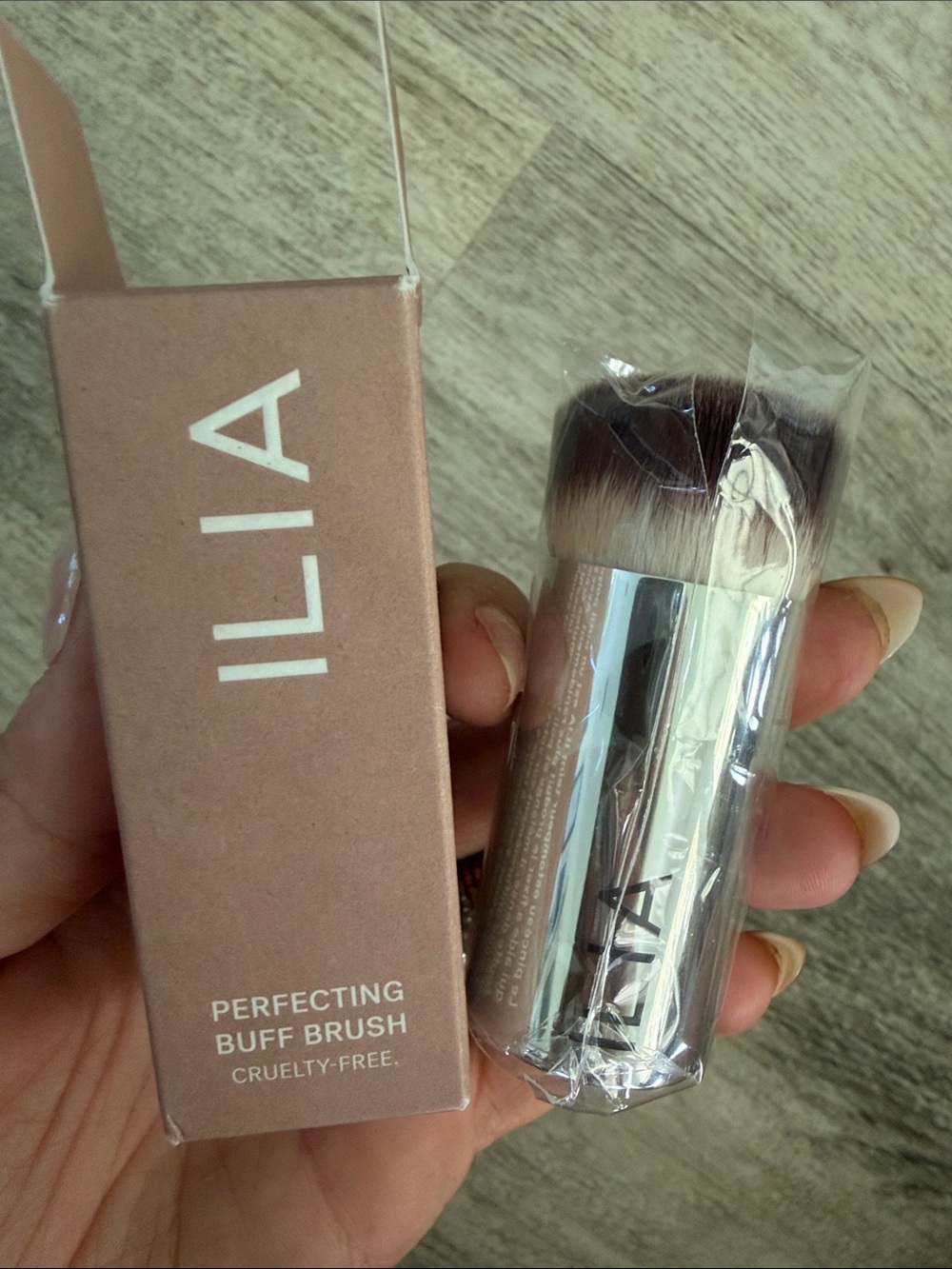 ILIA Kabuki Buff Brush